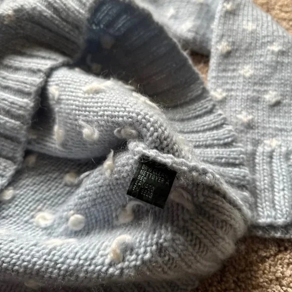 Ralph Lauren Exclusive Hand Knit Wool Blend Northern Lights
Sweater
Size Small - Picture 11 of 12